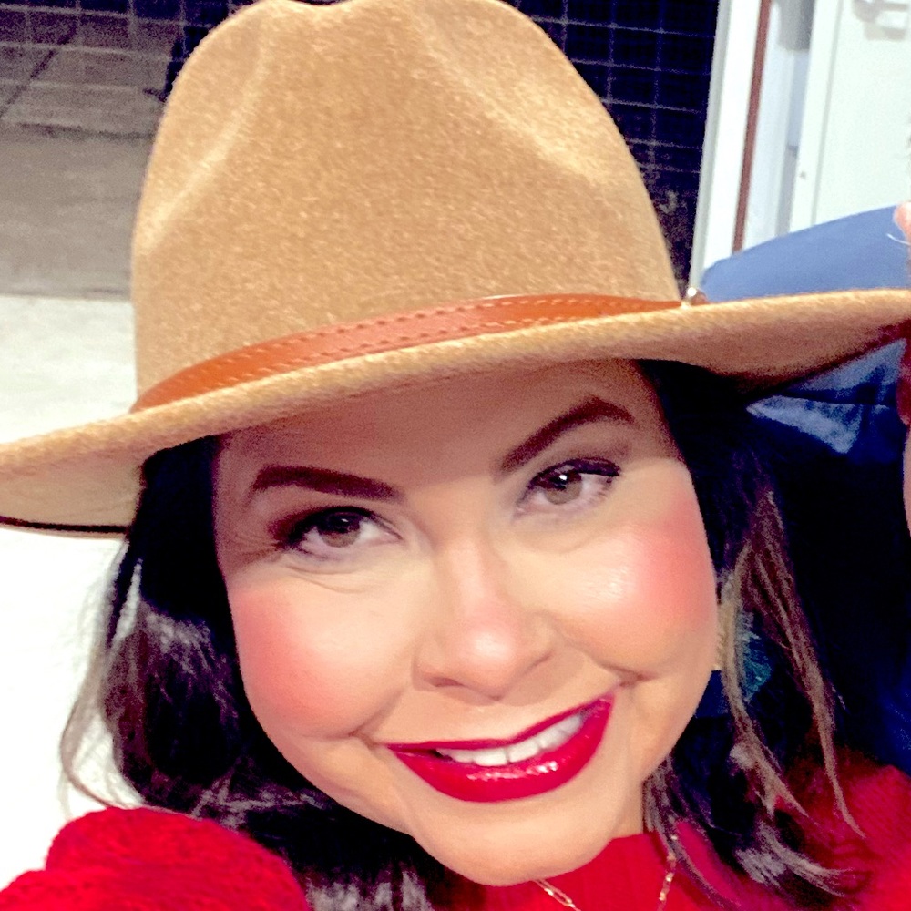 Meet your Posher, Tara